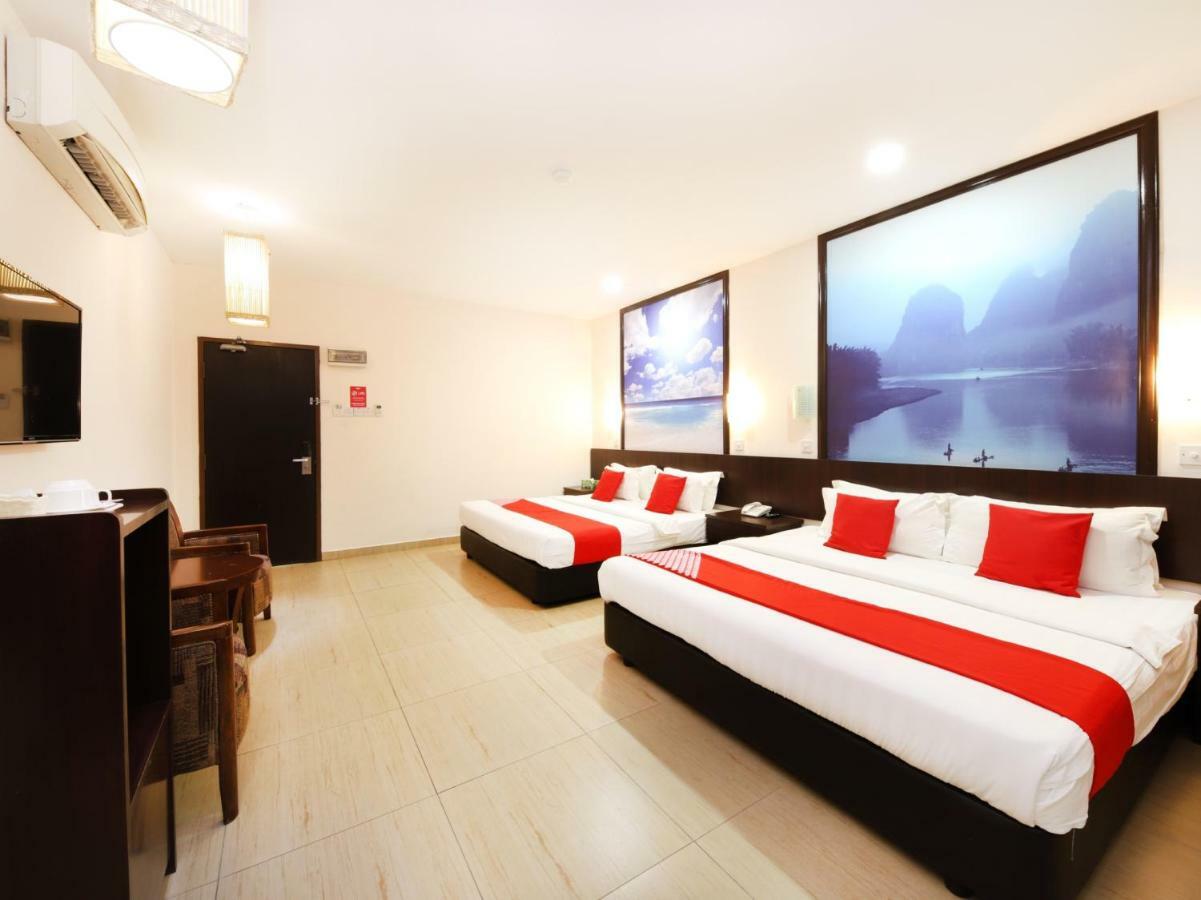 Oyo 498 D&F Boutique Hotel Senawang Σερεμπάν Εξωτερικό φωτογραφία