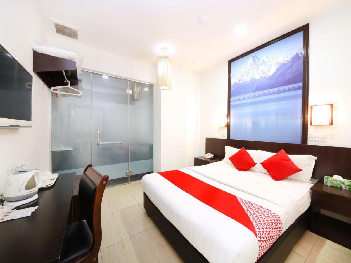 Oyo 498 D&F Boutique Hotel Senawang Σερεμπάν Εξωτερικό φωτογραφία