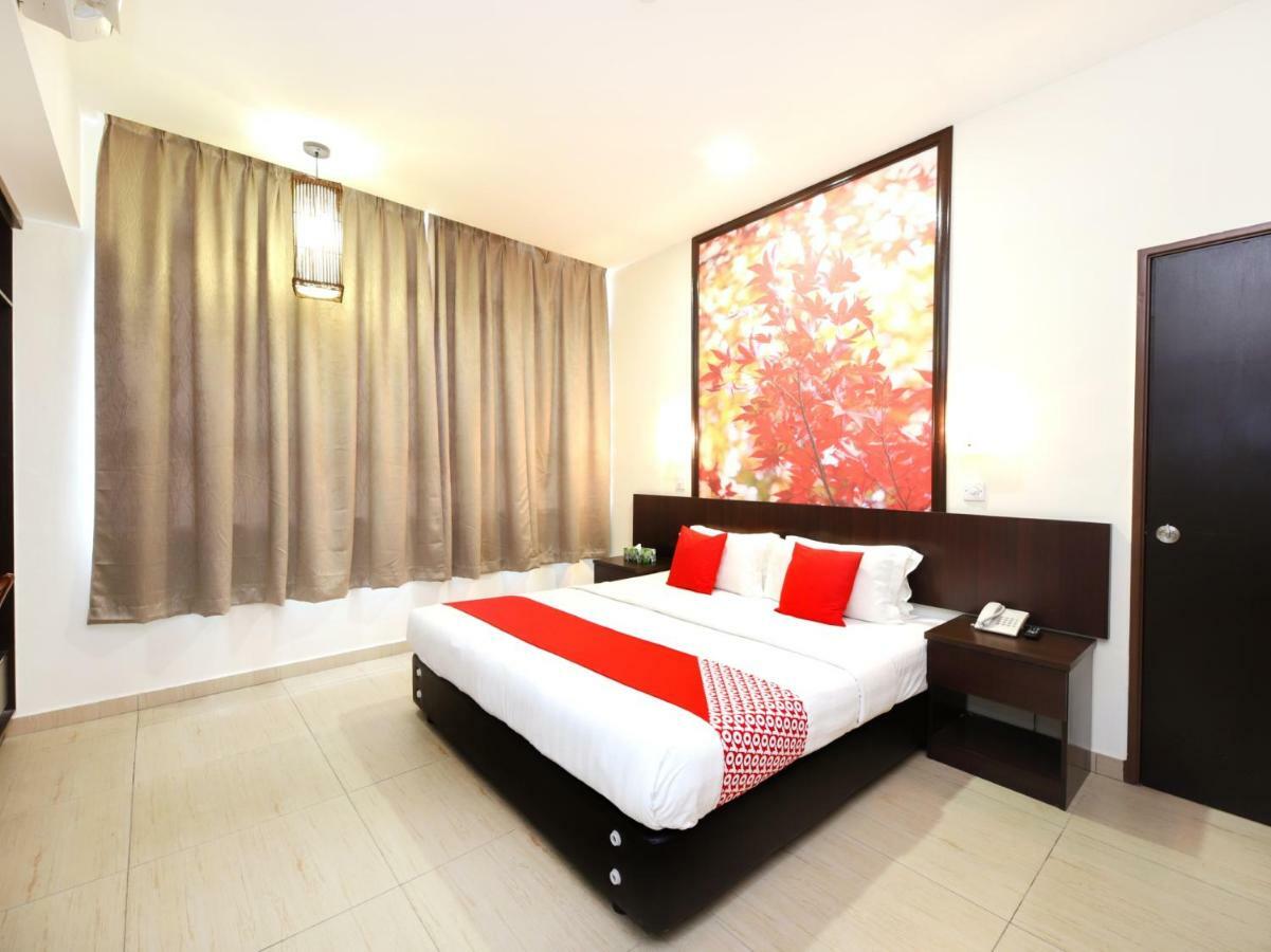 Oyo 498 D&F Boutique Hotel Senawang Σερεμπάν Εξωτερικό φωτογραφία